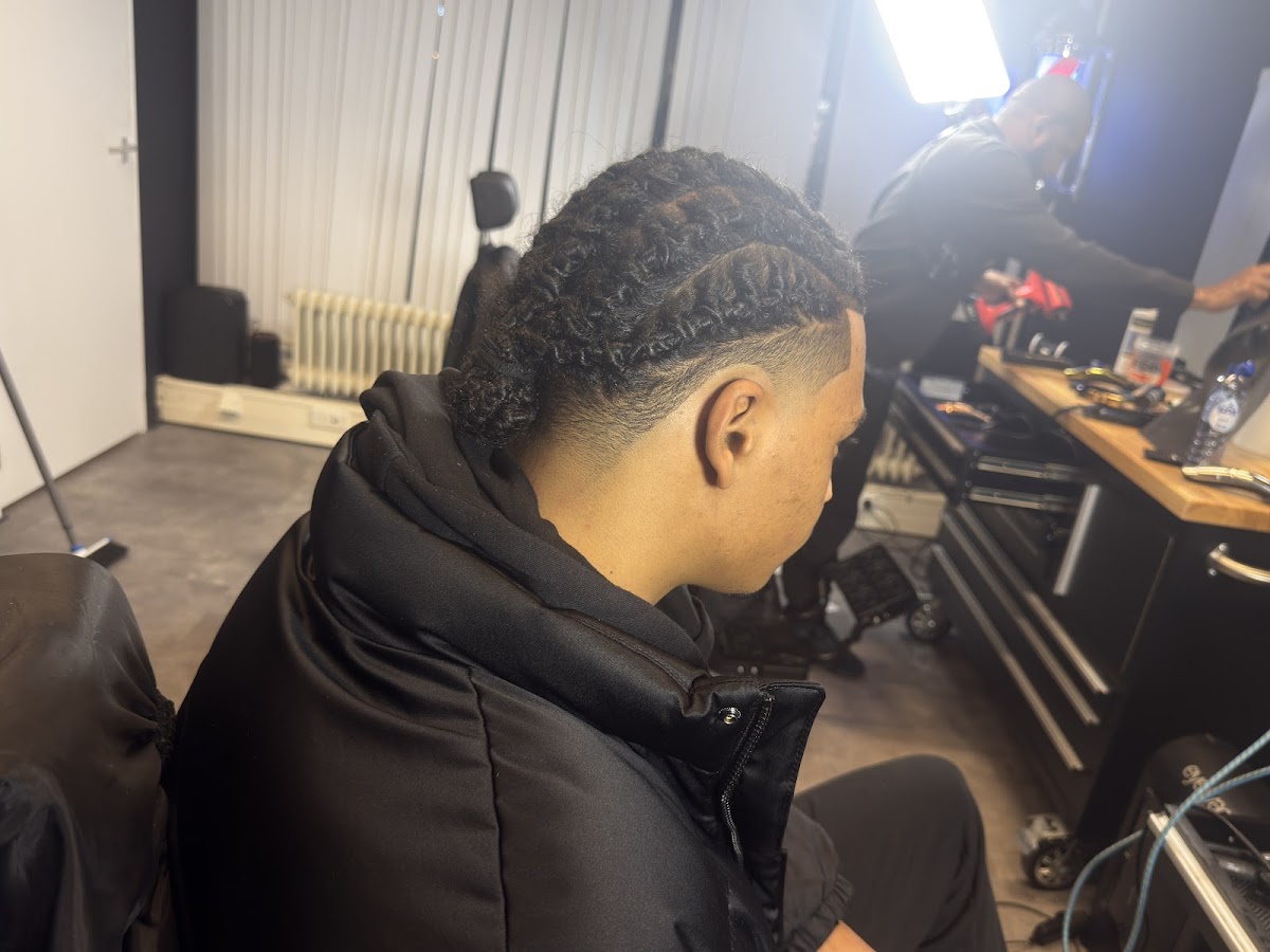 Two in one barberstudio